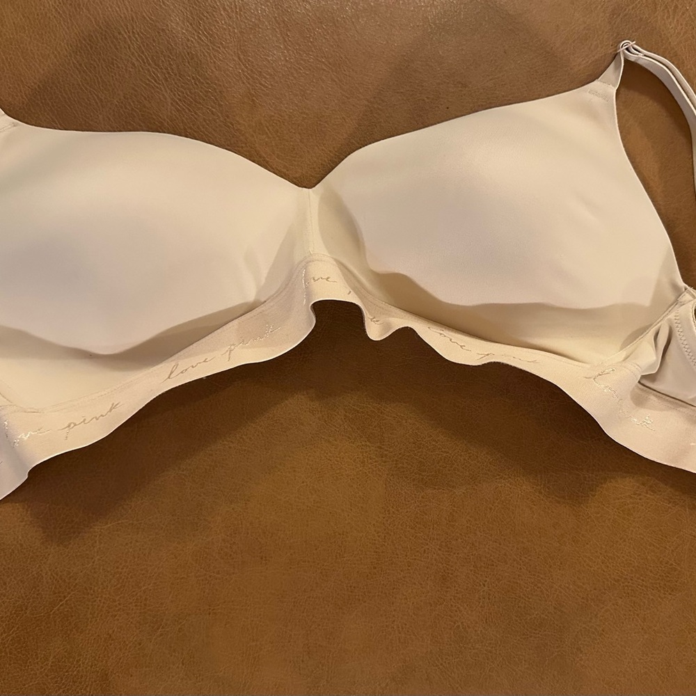 PINK Victoria's Secret Cream Bra